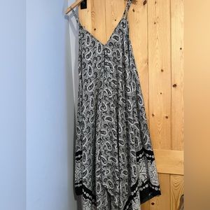 Summer dress. Full length, tulip hem. Very gently worn a handful of times